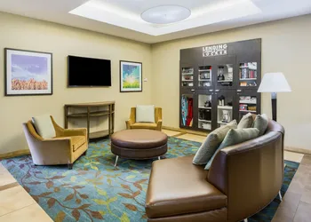 Candlewood Suites Virginia Beach Town Center by IHG hotel thumbnail 2