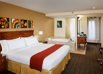 Holiday Inn Express Simi Valley by IHG hotel thumbnail 5