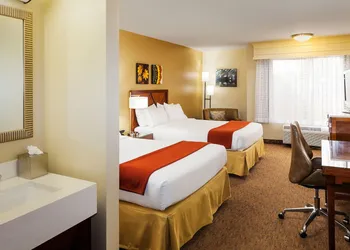Holiday Inn Express Simi Valley by IHG hotel thumbnail 8