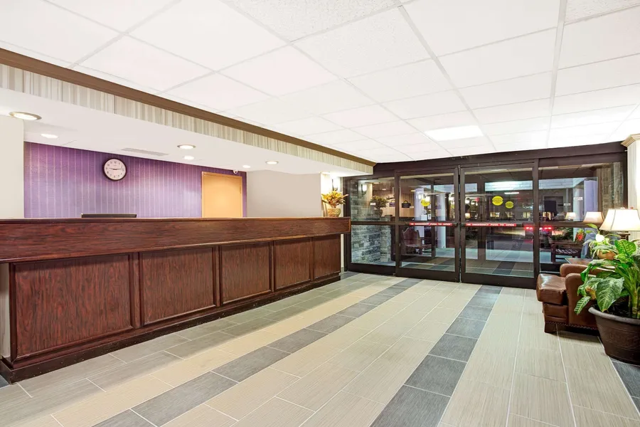 Days Inn by Wyndham Newport News City Center Oyster Point hotel detail image 2