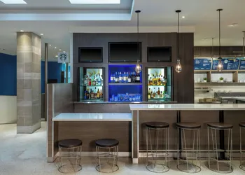 Courtyard by Marriott Miami Beach-South Beach hotel thumbnail 6