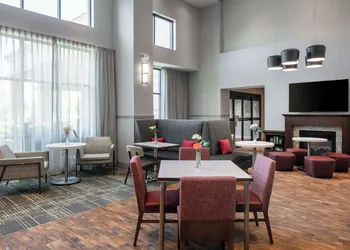 Hampton Inn & Suites Grafton hotel thumbnail 3