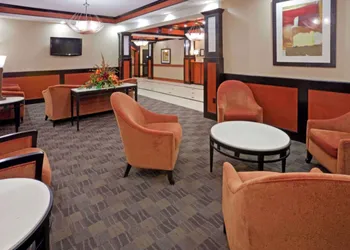 Comfort Inn & Suites Dallas Medical - Market Center hotel thumbnail 4