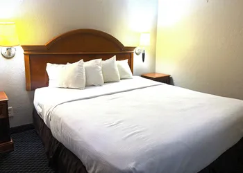 Homegate Studios & Suites San Antonio Medical Center hotel thumbnail 8