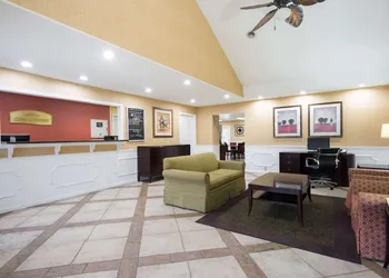 Howard Johnson by Wyndham Dalton hotel thumbnail 3