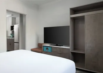 Hilton Boca Raton Suites hotel thumbnail 4