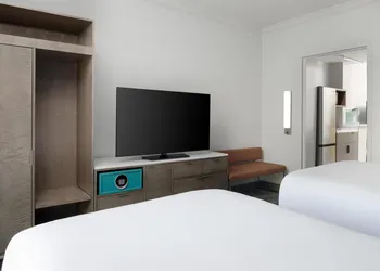 Hilton Boca Raton Suites hotel thumbnail 5