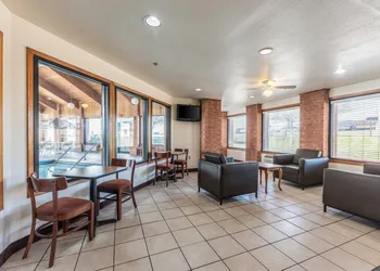 Econo Lodge Inn & Suites Mckinney - Plano North hotel thumbnail 2