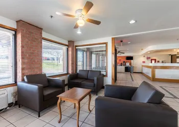 Econo Lodge Inn & Suites Mckinney - Plano North hotel thumbnail 4