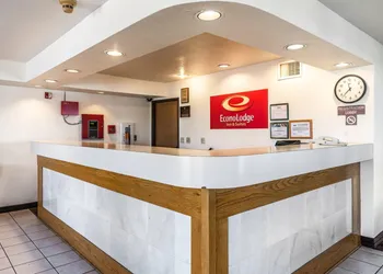 Econo Lodge Inn & Suites Mckinney - Plano North hotel thumbnail 5