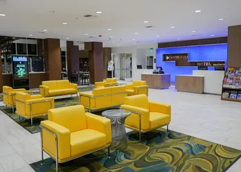 Wyndham Anaheim hotel thumbnail 6