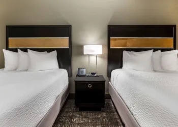 La Quinta Inn & Suites by Wyndham San Diego Mission Bay hotel thumbnail 5