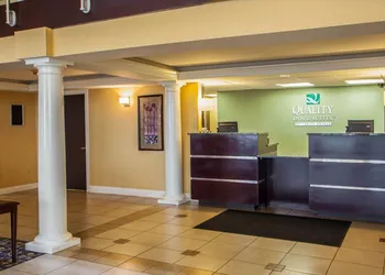 Quality Inn and Suites St Charles - West Chicago hotel thumbnail 2