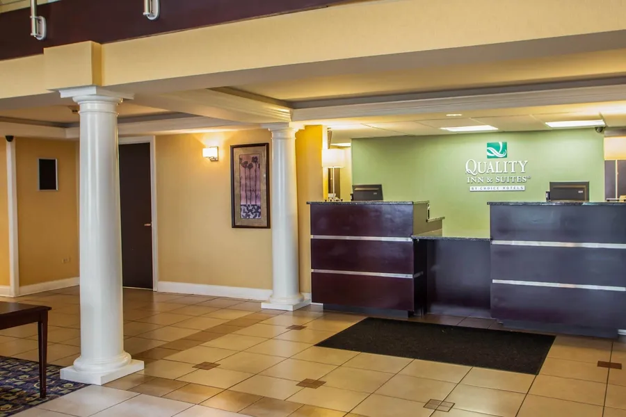 Quality Inn and Suites St Charles - West Chicago hotel detail image 2