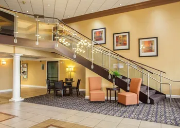 Quality Inn and Suites St Charles - West Chicago hotel thumbnail 4