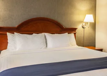 Quality Inn and Suites St Charles - West Chicago hotel thumbnail 6