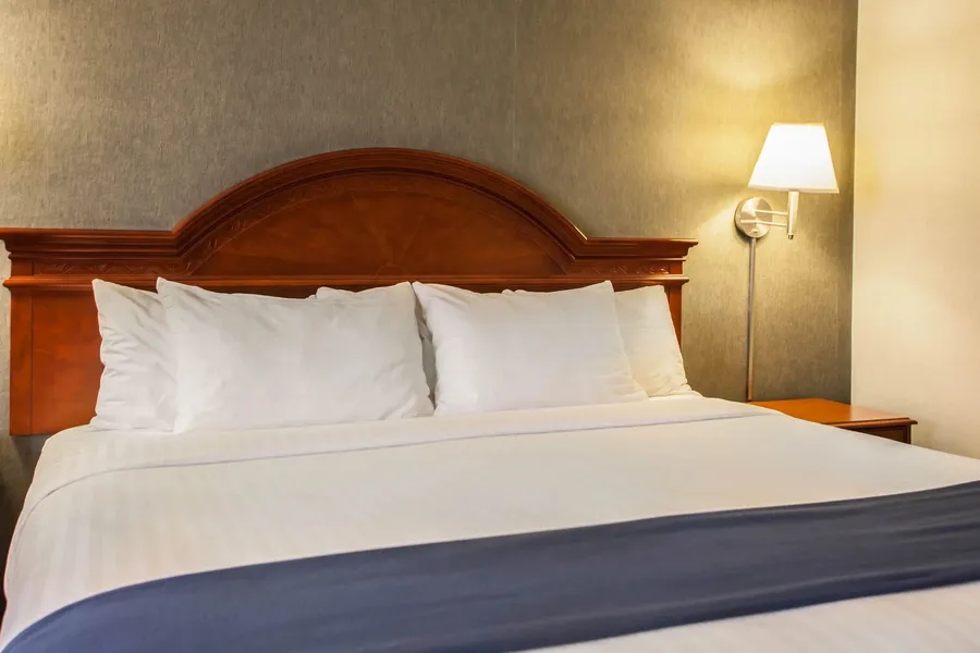 Quality Inn and Suites St Charles - West Chicago hotel detail image 6