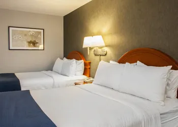 Quality Inn and Suites St Charles - West Chicago hotel thumbnail 8