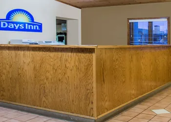 Days Inn by Wyndham West Allis/Milwaukee hotel thumbnail 2