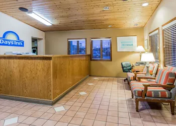 Days Inn by Wyndham West Allis/Milwaukee hotel thumbnail 3