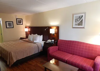 Econo Lodge Naval Station Norfolk hotel thumbnail 7