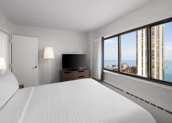 Sonesta ES Suites Chicago Downtown Magnificent Mile - Medical hotel thumbnail 7
