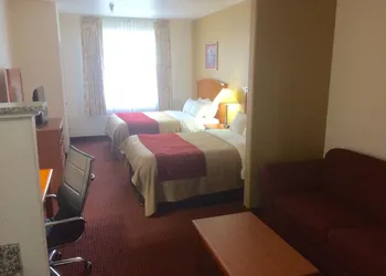 Comfort Inn & Suites Chesapeake - Portsmouth hotel thumbnail 5