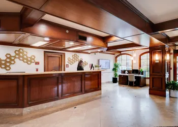 Ayres Suites Mission Viejo – Lake Forest hotel thumbnail 2