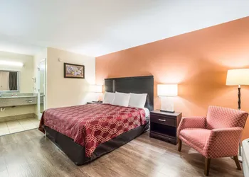 Econo Lodge Santee hotel thumbnail 4