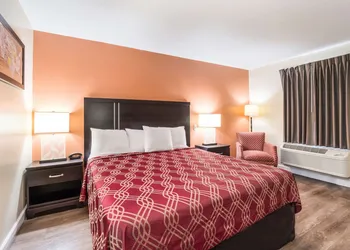 Econo Lodge Santee hotel thumbnail 6