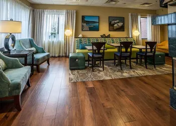 Hampton Inn Somerset hotel thumbnail 6