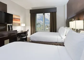 Holiday Inn NYC - Lower East Side by IHG hotel thumbnail 8