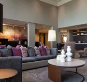 Courtyard by Marriott Oakland Airport hotel detail image 4