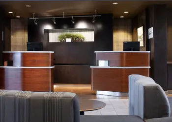 Courtyard by Marriott Oakland Airport hotel thumbnail 7