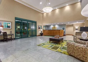 Wingate by Wyndham Macon I-75 hotel thumbnail 2