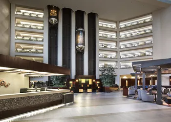 Hilton Bellevue hotel thumbnail 2