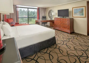 Hilton Bellevue hotel thumbnail 5