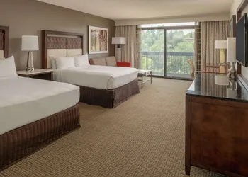 Hilton Bellevue hotel thumbnail 8