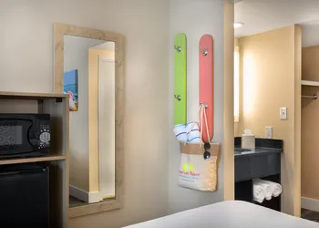 Surfside Beach Oceanfront Hotel hotel thumbnail 6