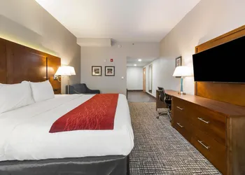 Comfort Inn Grove City - Columbus South hotel thumbnail 5