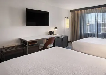 Courtyard by Marriott Chino Hills hotel thumbnail 8
