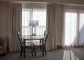 Lone Tree Golf Club And Hotel hotel thumbnail 5