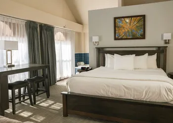 Lone Tree Golf Club And Hotel hotel thumbnail 7