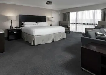 Hilton Greenville hotel thumbnail 6