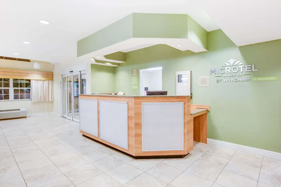 Microtel Inn & Suites by Wyndham Saraland/North Mobile hotel detail image 2