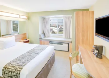 Microtel Inn & Suites by Wyndham Saraland/North Mobile hotel thumbnail 3