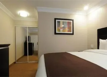 Raincross Hotel hotel thumbnail 5