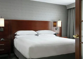 West Des Moines Marriott hotel thumbnail 8