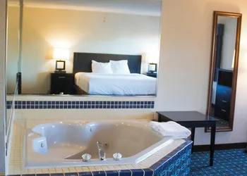 Baymont by Wyndham Howell/Brighton hotel thumbnail 7
