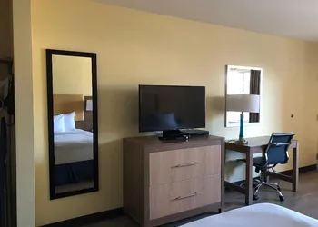 Days Inn by Wyndham Hayward Airport hotel thumbnail 4